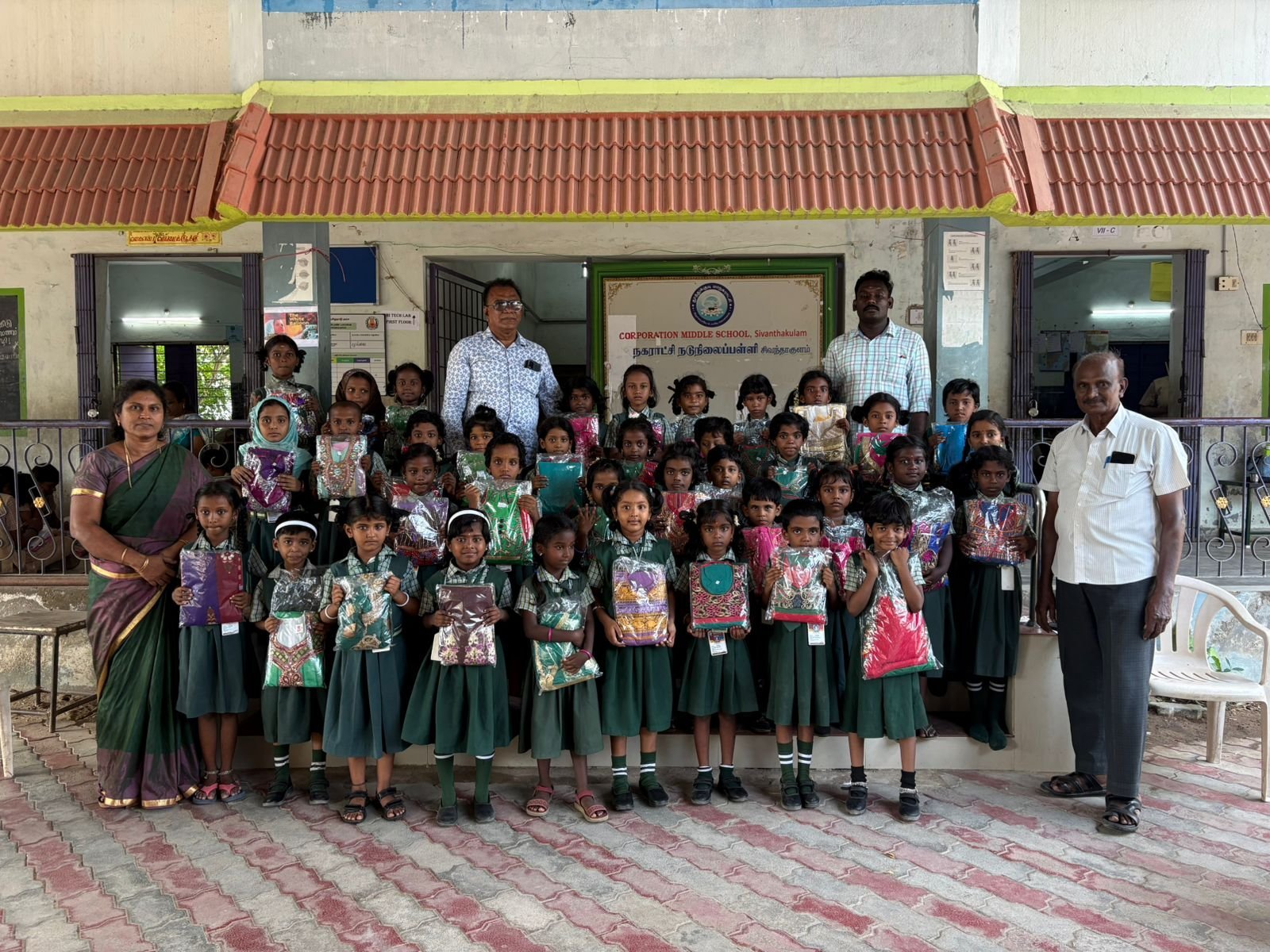 Clothes distribution, Corporation Middle School